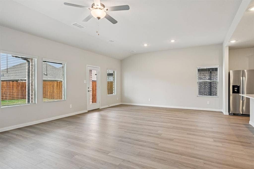 4120 Benbrook Drive, Farmersville, TX 75442 Photo is not of the actual home, but is an inspirational photo of builder’s model home and may depict options, furnishings, and/or decorator features that are not included.