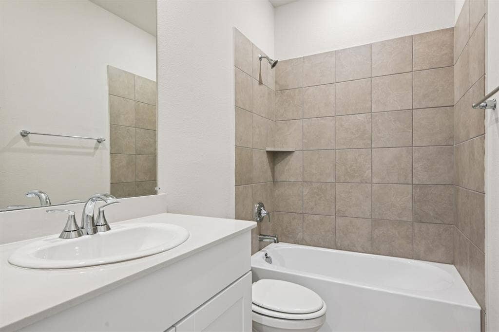 4120 Benbrook Drive, Farmersville, TX 75442 Photo is not of the actual home, but is an inspirational photo of builder’s model home and may depict options, furnishings, and/or decorator features that are not included.