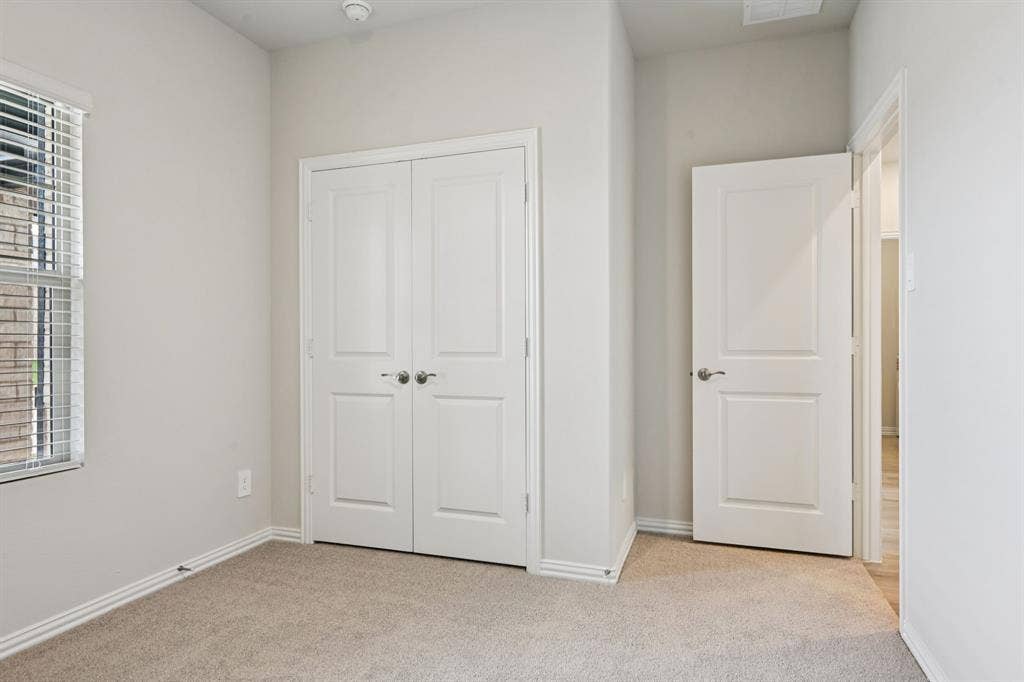 4120 Benbrook Drive, Farmersville, TX 75442 Photo is not of the actual home, but is an inspirational photo of builder’s model home and may depict options, furnishings, and/or decorator features that are not included.