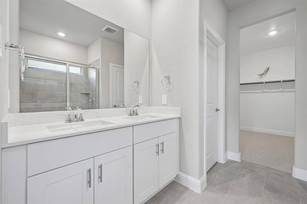 Photo is not of the actual home, but is an inspirational photo of builder’s model home and may depict options, furnishings, and/or decorator features that are not included.