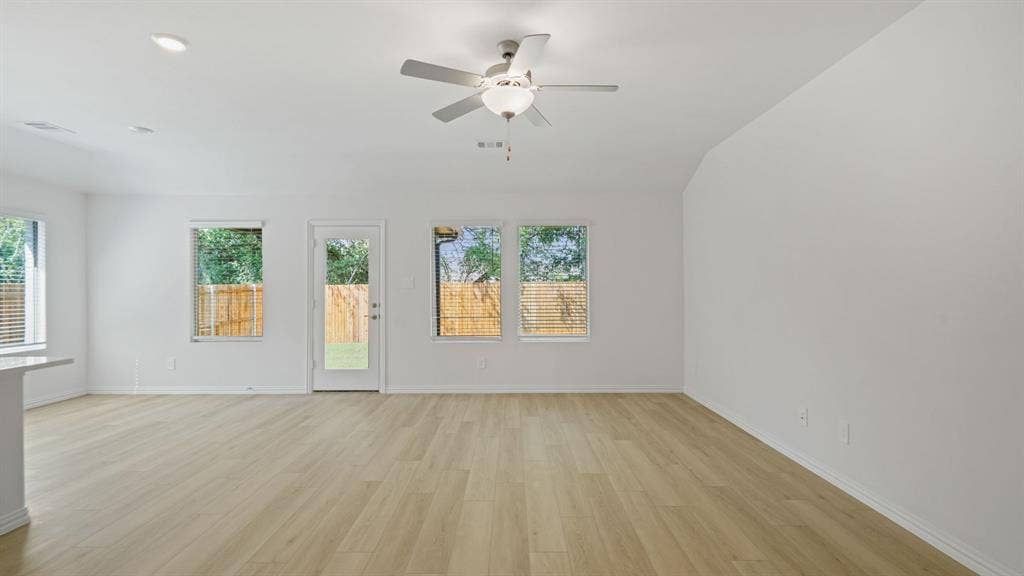 3505 Bastrop Drive, Farmersville, TX 75442 Photo is not of the actual home, but is an inspirational photo of builder’s model home and may depict options, furnishings, and/or decorator features that are not included.