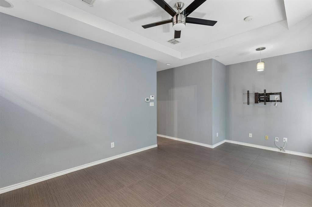 15730 Seabolt Place, Addison, TX 75001 Primary bedroom