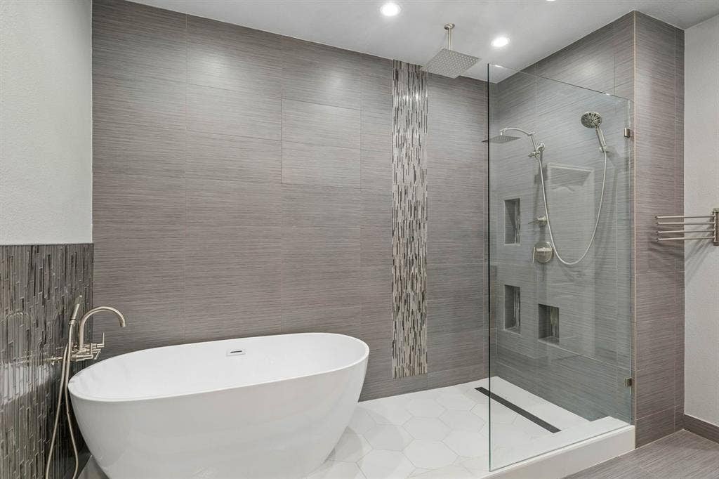 15730 Seabolt Place, Addison, TX 75001 Newly remodeled primary bathroom