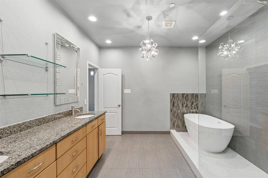15730 Seabolt Place, Addison, TX 75001 15730 Seabolt Place, Addison, TX 75001