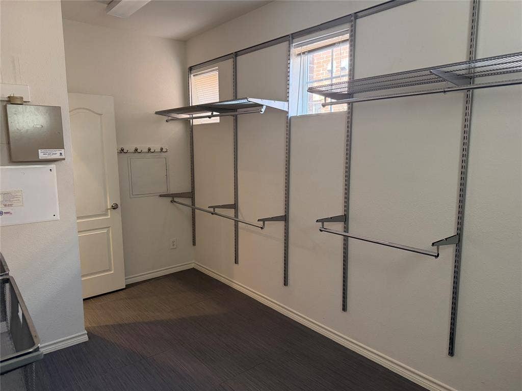 15730 Seabolt Place, Addison, TX 75001 Large primary walk in closet