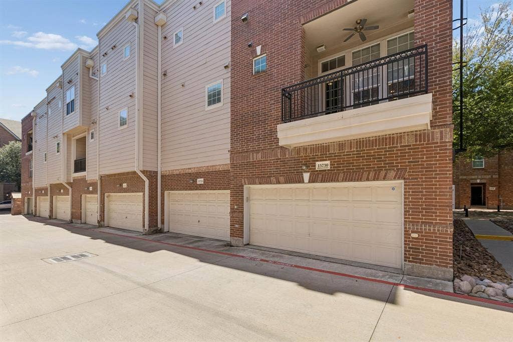 15730 Seabolt Place, Addison, TX 75001 15730 Seabolt Place, Addison, TX 75001