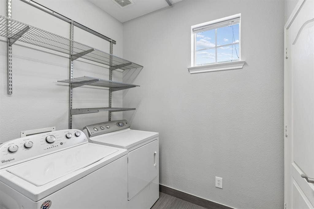 15730 Seabolt Place, Addison, TX 75001 Laundry room