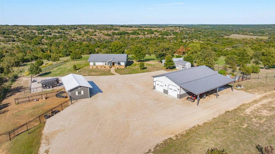 Property photo for 5650 County Road 132, Stephenville, TX