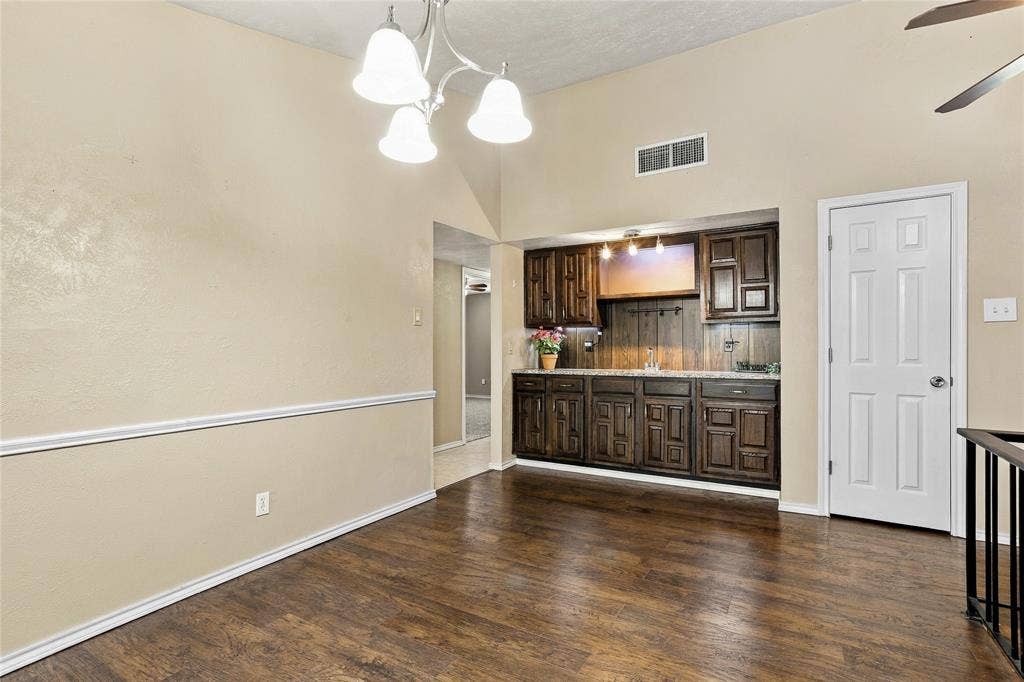 1901 Dodge Trail, Grand Prairie, TX 75052 1901 Dodge Trail, Grand Prairie, TX 75052
