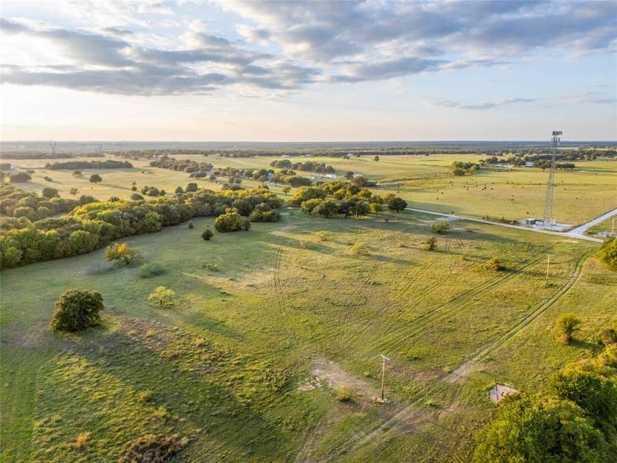 Property photo for 267 County Rd 1650, Chico, TX
