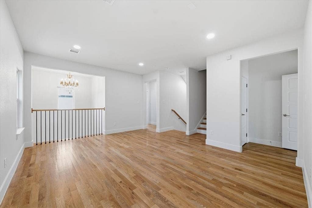 7108 Brisa Drive, Dallas, TX 75223 Second Level Living Area