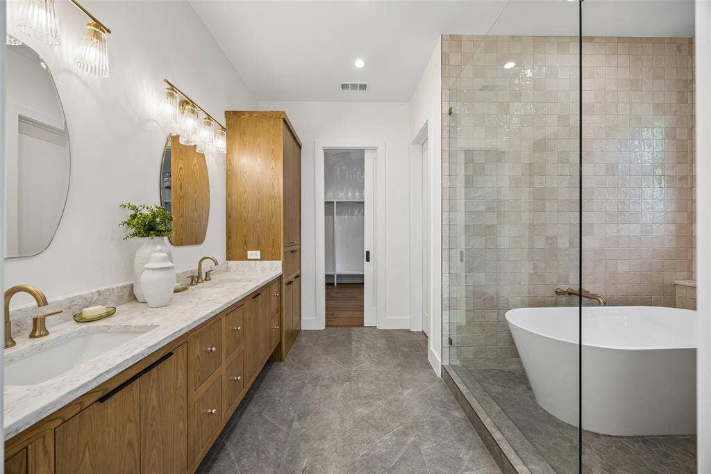 11131 Hillcrest Road, Dallas, TX 75230 11131 Hillcrest Road, Dallas, TX 75230