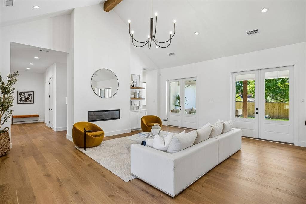 11131 Hillcrest Road, Dallas, TX 75230 11131 Hillcrest Road, Dallas, TX 75230