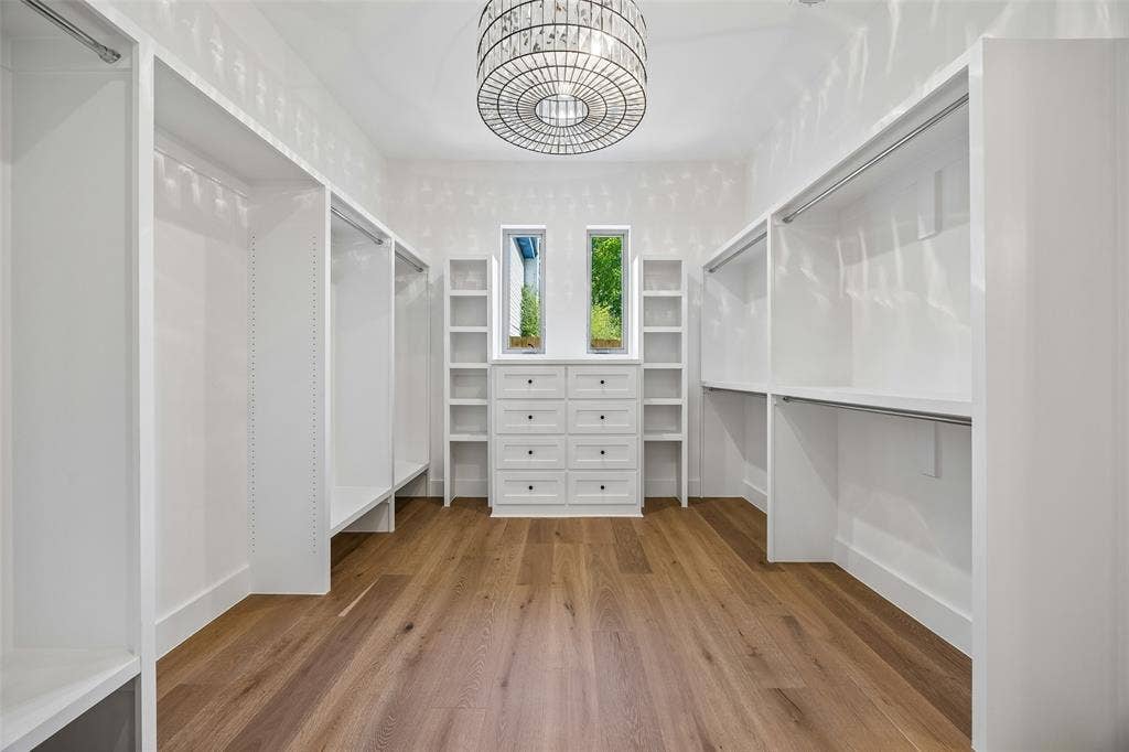 11131 Hillcrest Road, Dallas, TX 75230 11131 Hillcrest Road, Dallas, TX 75230