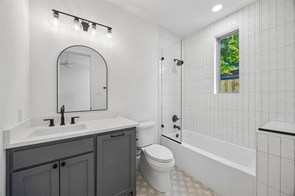11131 Hillcrest Road, Dallas, TX 75230 11131 Hillcrest Road, Dallas, TX 75230