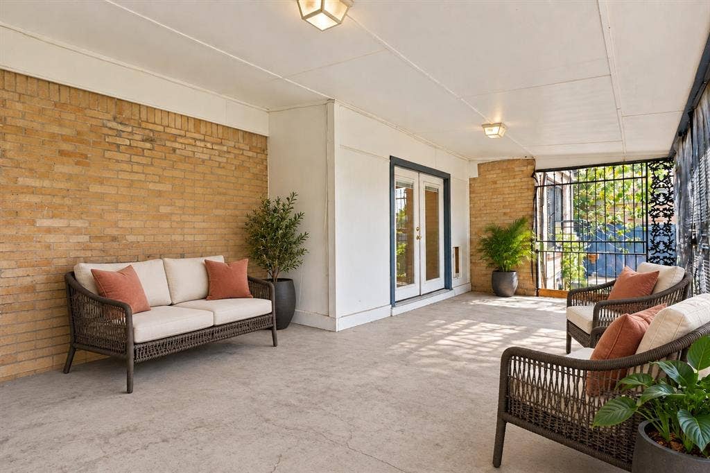 1902 Norfolk Avenue, Dallas, TX 75203 1902 Norfolk Avenue, Dallas, TX 75203