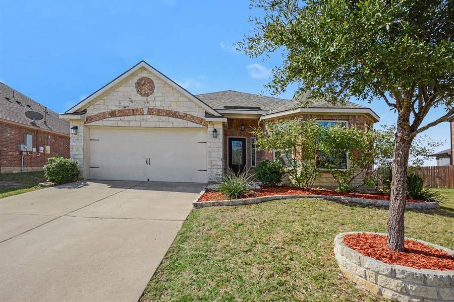 Property photo for 405 Winchester Drive, Celina, TX