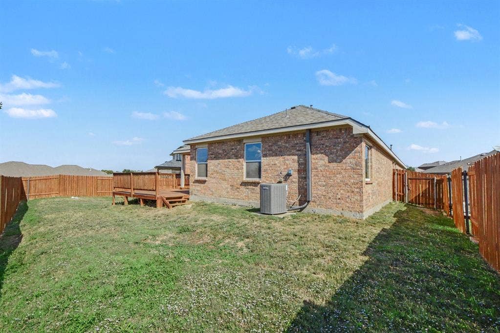 405 Winchester Drive, Celina, TX 75009 405 Winchester Drive, Celina, TX 75009