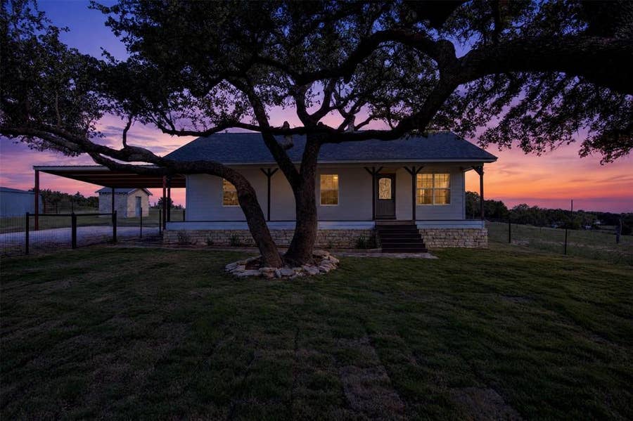 Property photo for 277 Private Road 1611, Stephenville, TX