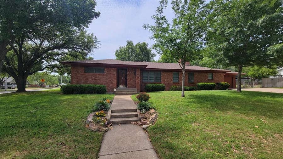 Property photo for 4101 Lanark Avenue, Fort Worth, TX