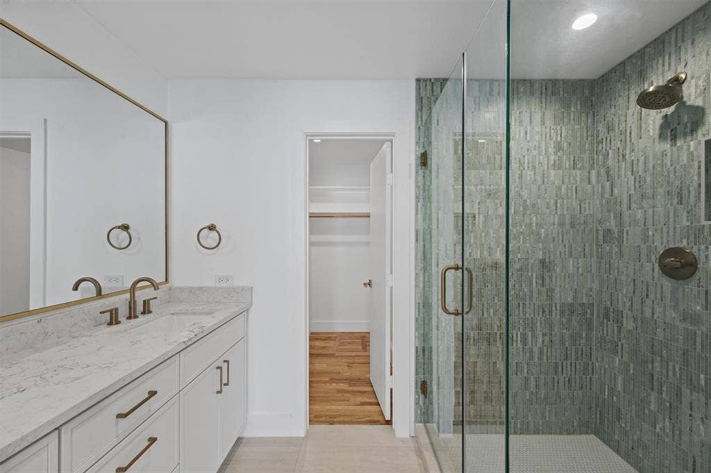 6524 Ravendale Lane, Dallas, TX 75214 6524 Ravendale Lane, Dallas, TX 75214