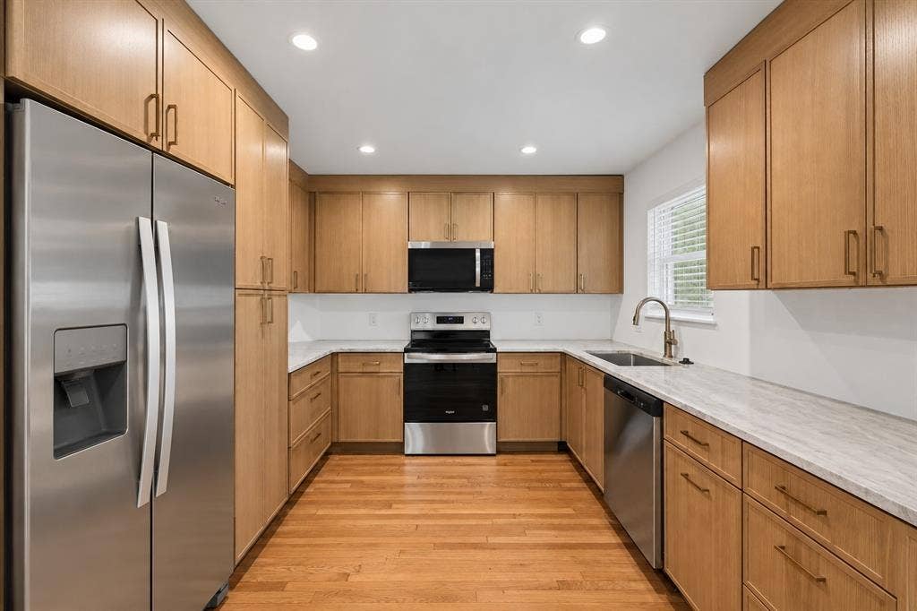6524 Ravendale Lane, Dallas, TX 75214 6524 Ravendale Lane, Dallas, TX 75214