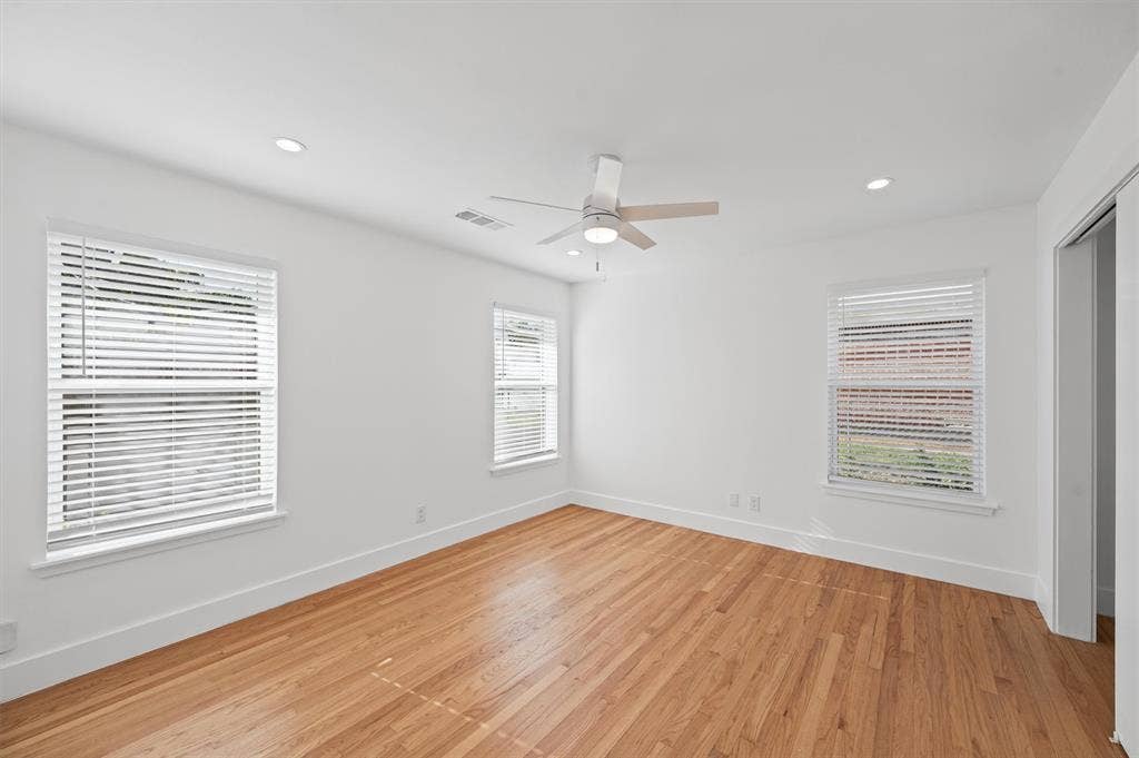 6524 Ravendale Lane, Dallas, TX 75214 6524 Ravendale Lane, Dallas, TX 75214