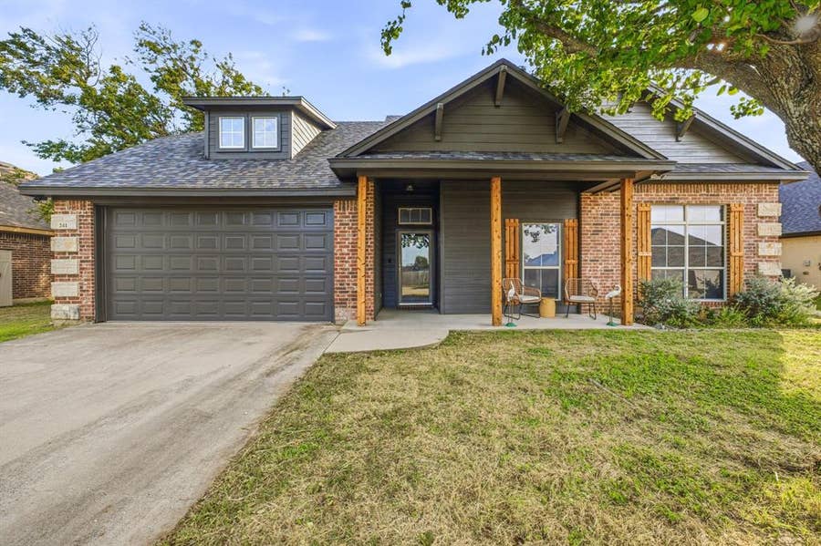 Property photo for 241 Water Oak Lane, Weatherford, TX