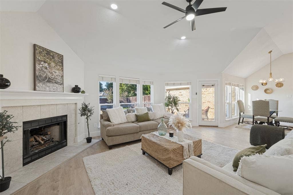 8217 Presidio Drive, Frisco, TX 75033 8217 Presidio Drive, Frisco, TX 75033