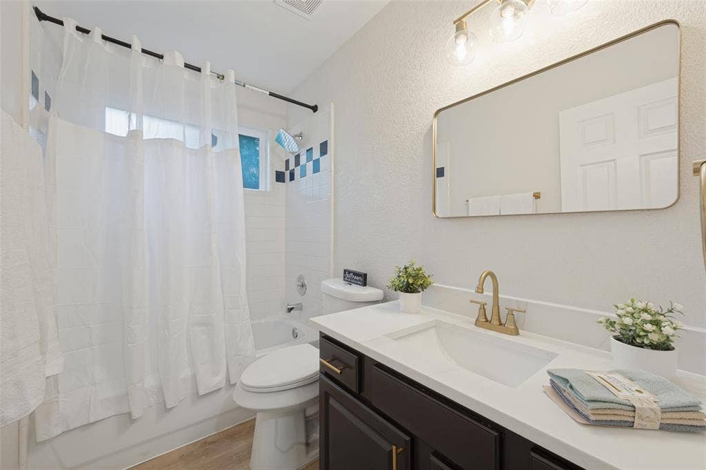 8217 Presidio Drive, Frisco, TX 75033 8217 Presidio Drive, Frisco, TX 75033