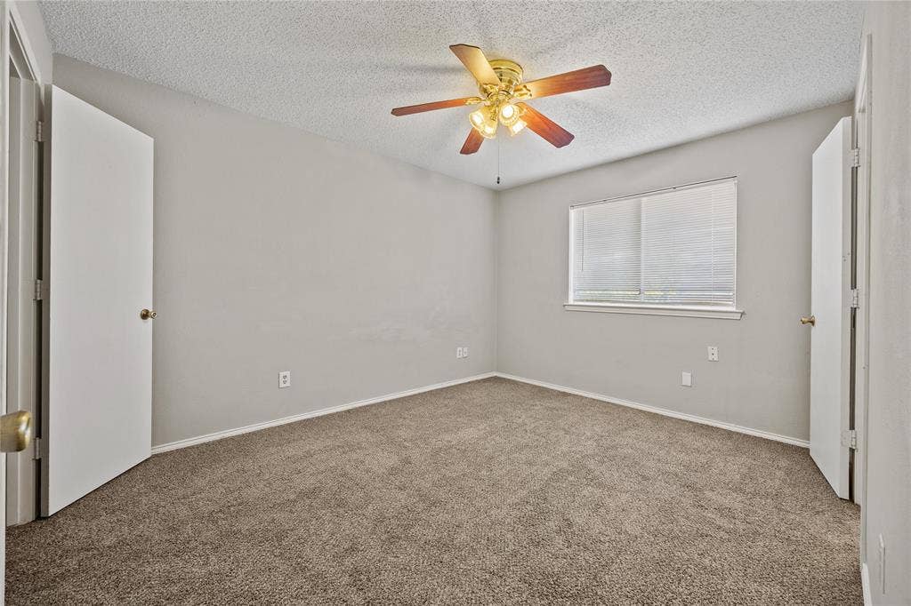 808 Red Bud Drive, DeSoto, TX 75115 808 Red Bud Drive, DeSoto, TX 75115