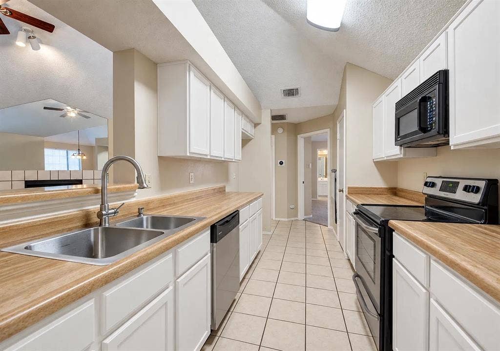 525 Grace Lane, Coppell, TX 75019 525 Grace Lane, Coppell, TX 75019