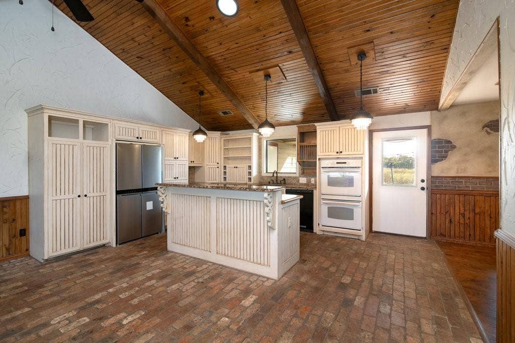7592 Rawhide Road, Celina, TX 75009 7592 Rawhide Road, Celina, TX 75009
