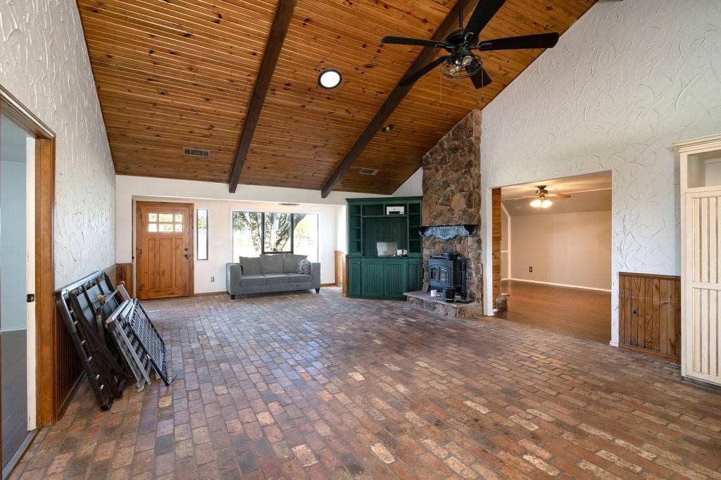 7592 Rawhide Road, Celina, TX 75009 7592 Rawhide Road, Celina, TX 75009
