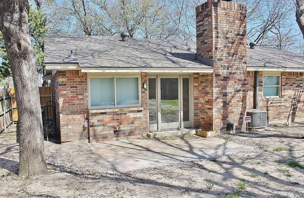 302 Linkwood Drive, Duncanville, TX 75137 302 Linkwood Drive, Duncanville, TX 75137