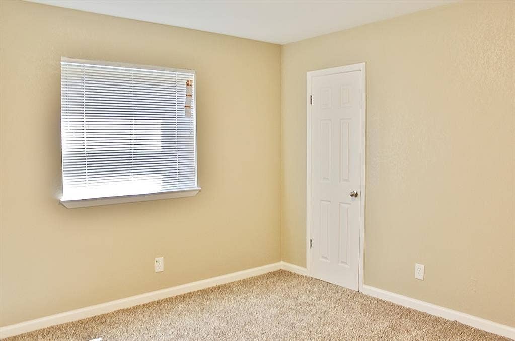 302 Linkwood Drive, Duncanville, TX 75137 302 Linkwood Drive, Duncanville, TX 75137