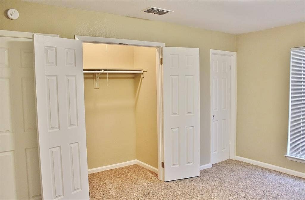 302 Linkwood Drive, Duncanville, TX 75137 302 Linkwood Drive, Duncanville, TX 75137