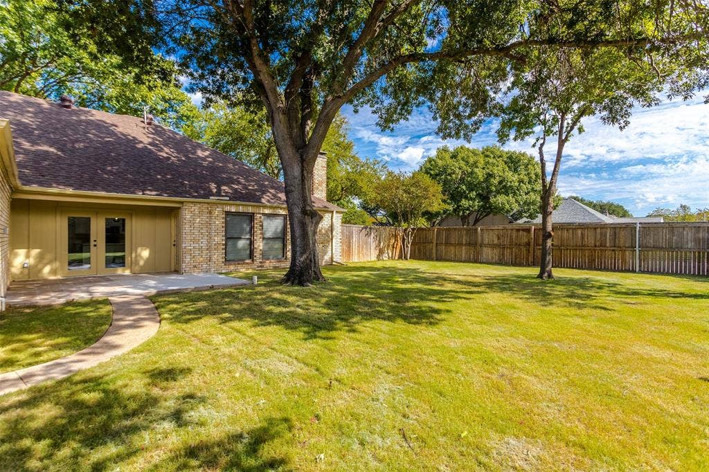 818 Pebblebrook Drive, Allen, TX 75002 818 Pebblebrook Drive, Allen, TX 75002