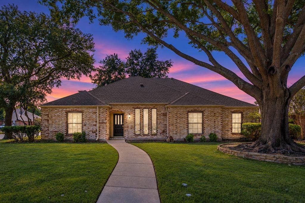 818 Pebblebrook Drive, Allen, TX 75002 818 Pebblebrook Drive, Allen, TX 75002