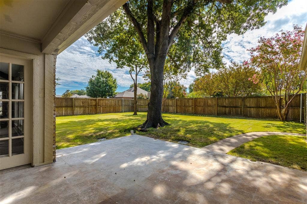 818 Pebblebrook Drive, Allen, TX 75002 818 Pebblebrook Drive, Allen, TX 75002