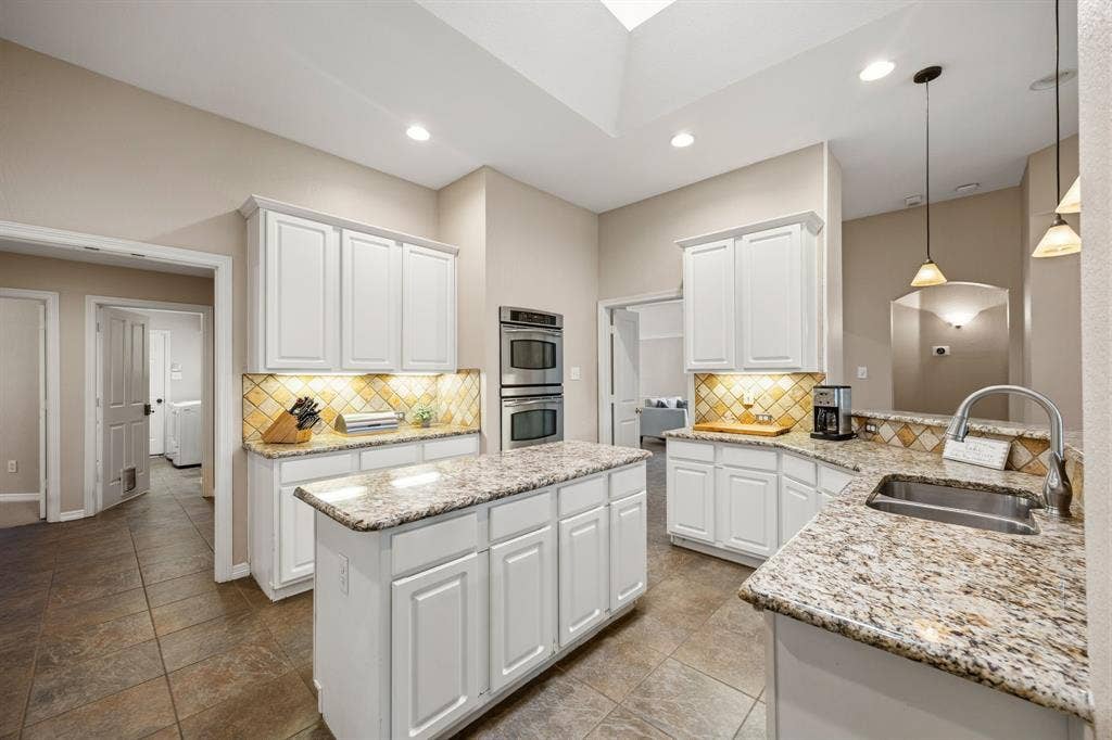 221 Freedom Court, Rockwall, TX 75032