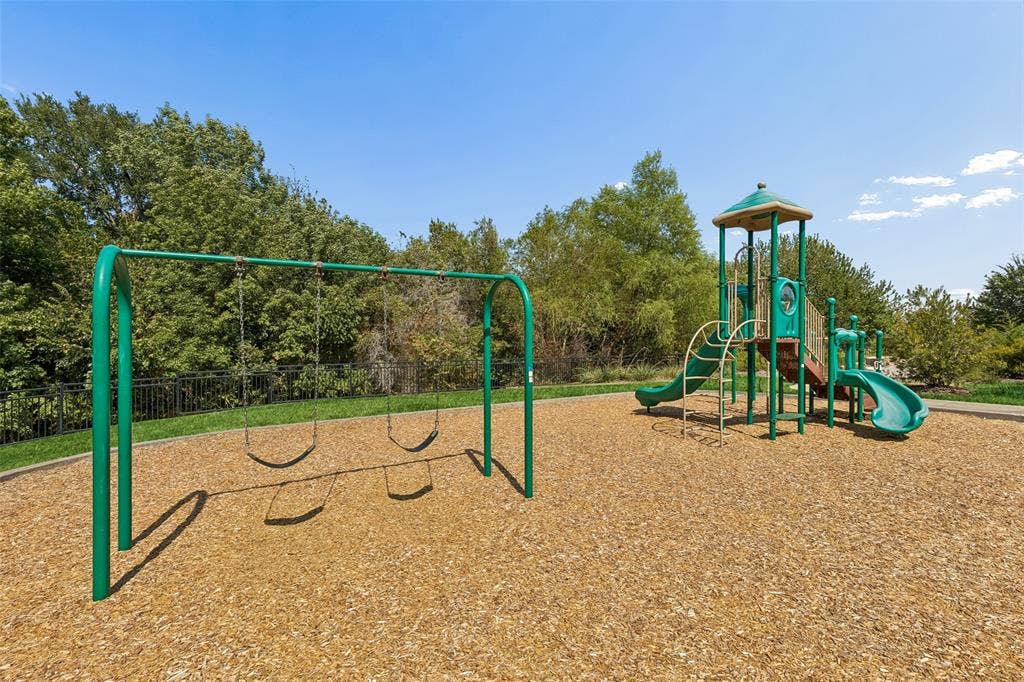 2500 Ever Birch Way, McKinney, TX 75071 2500 Ever Birch Way, McKinney, TX 75071