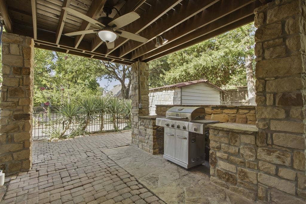 210 Chinaberry Way, Coppell, TX 75019 210 Chinaberry Way, Coppell, TX 75019