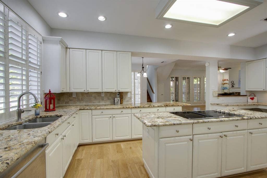 210 Chinaberry Way, Coppell, TX 75019 210 Chinaberry Way, Coppell, TX 75019