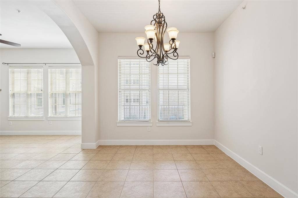 610 Via Ravello, #201, Irving, TX 75039
