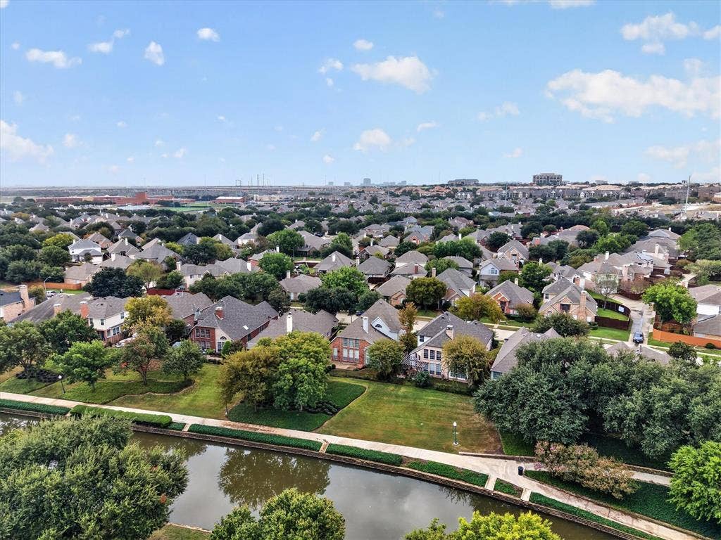 425 Waterside Drive, Irving, TX 75063 425 Waterside Drive, Irving, TX 75063