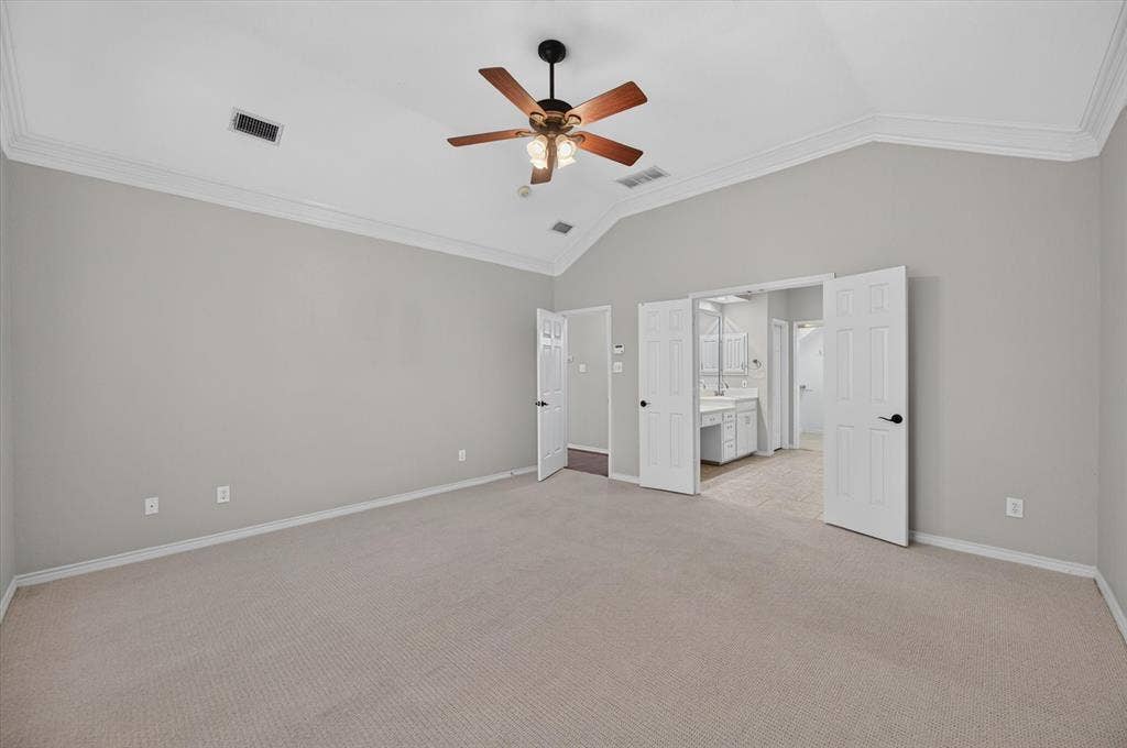425 Waterside Drive, Irving, TX 75063 425 Waterside Drive, Irving, TX 75063