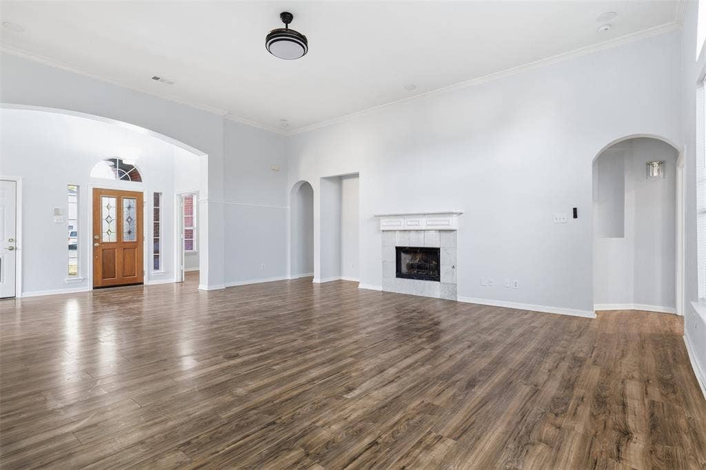 604 Jennifer Trail, Grand Prairie, TX 75052