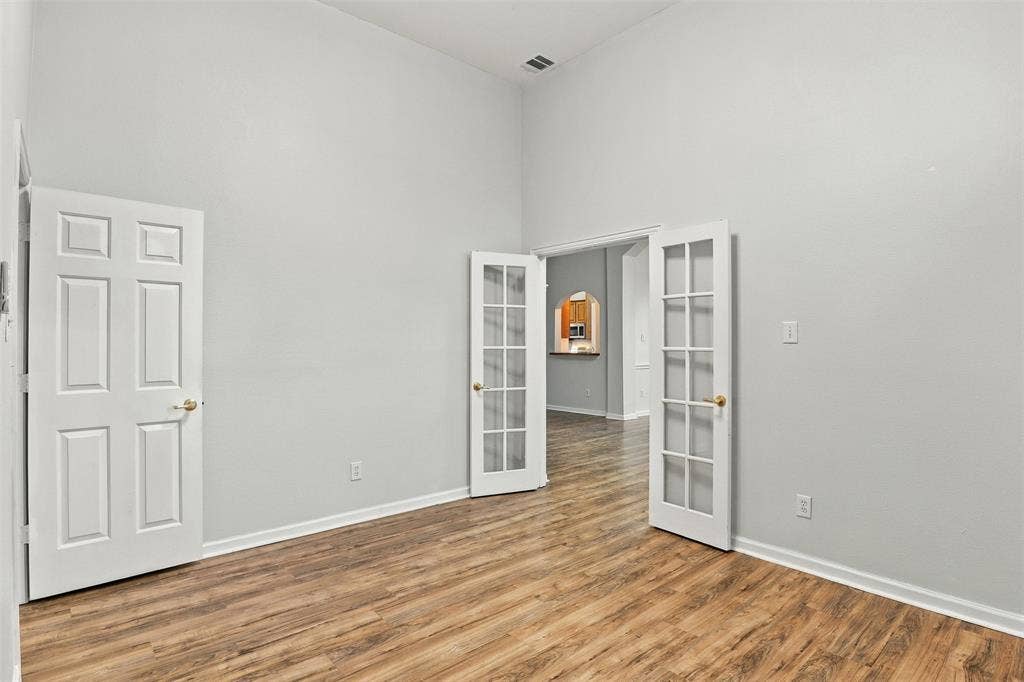604 Jennifer Trail, Grand Prairie, TX 75052