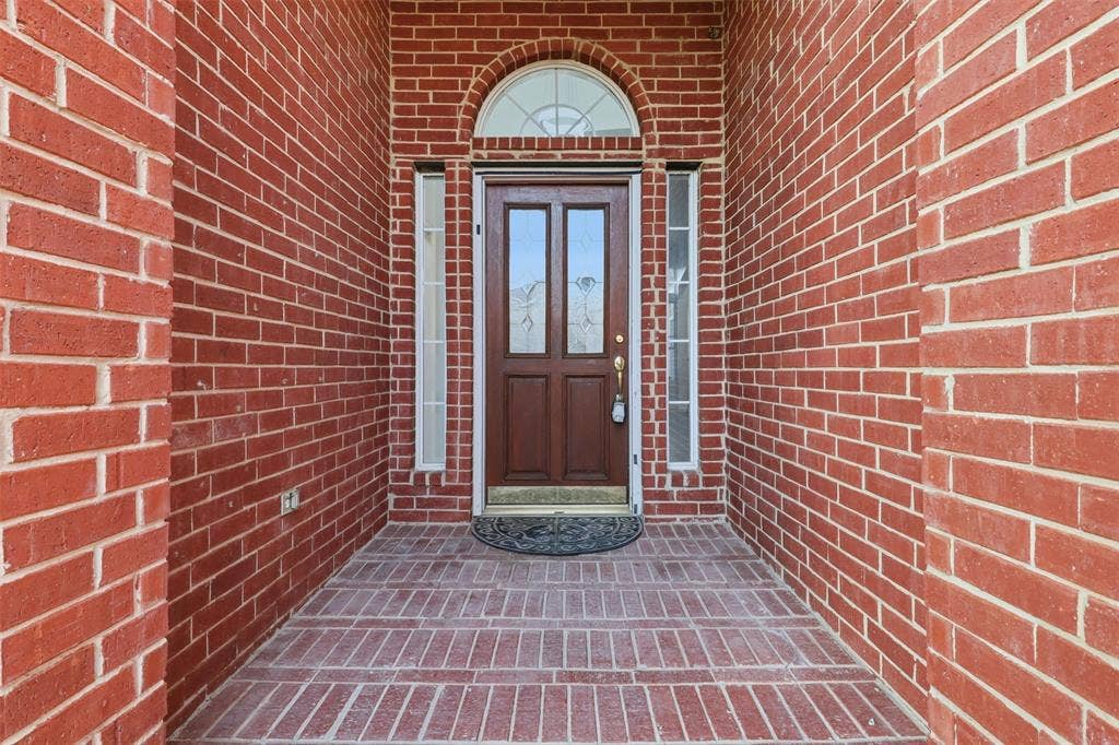 604 Jennifer Trail, Grand Prairie, TX 75052